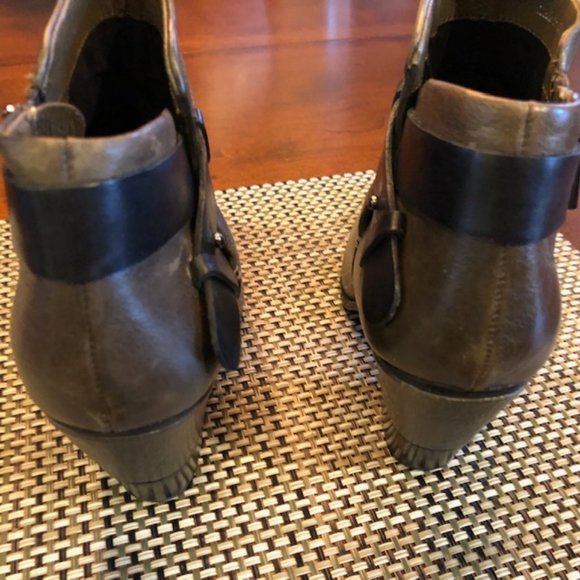 Dolce & Vita Green and Black Ankle Boots size 8 - Picture 5 of 5